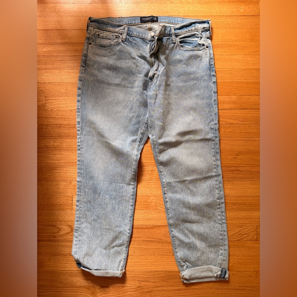 Abercrombie & Fitch Light Blue Relaxed Fit Men’s Jeans